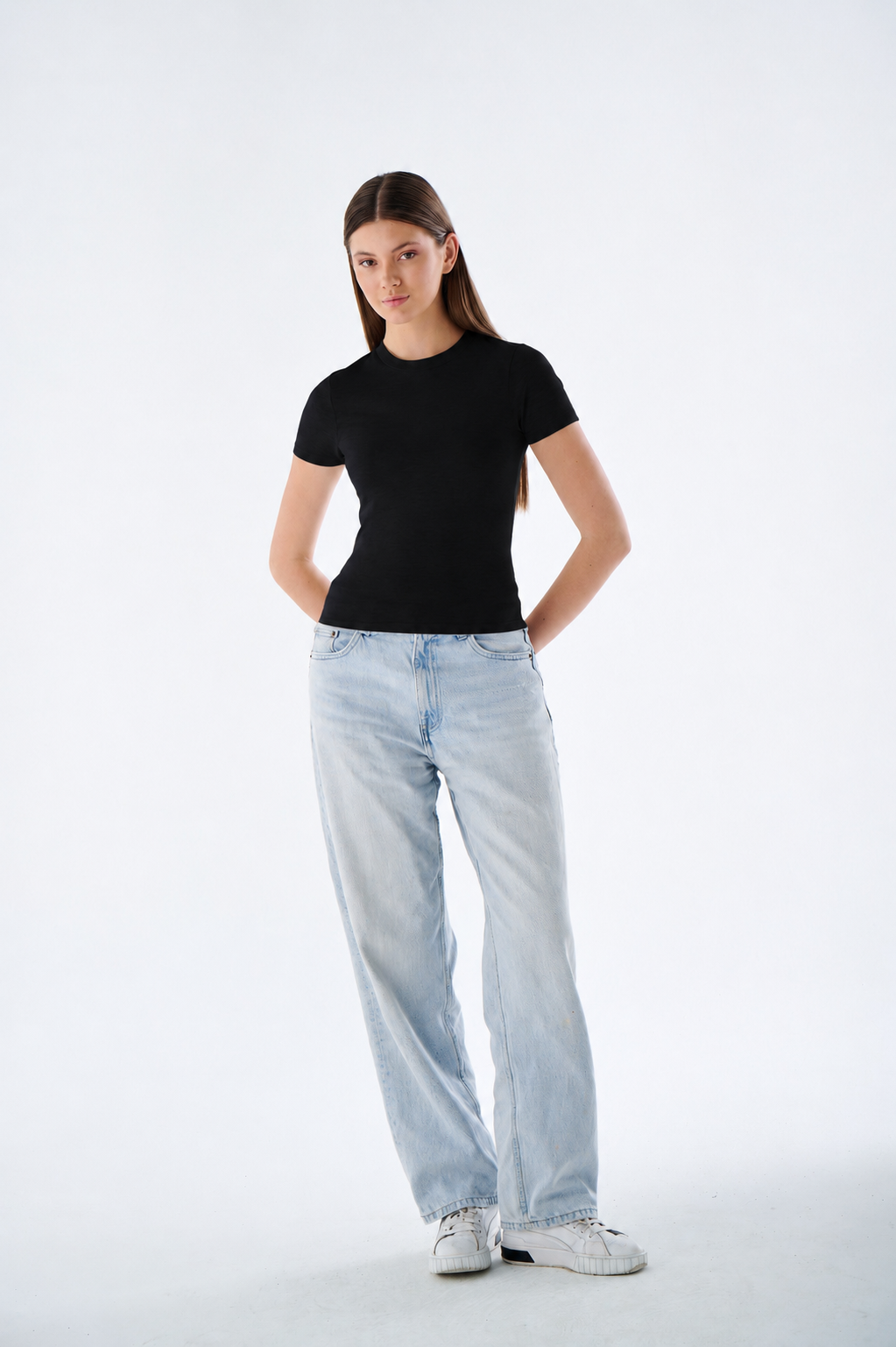 Damen T Shirt - Rundhalsausschnitt - Kurzarm figurbetont für Alltag Büro & Freizeit