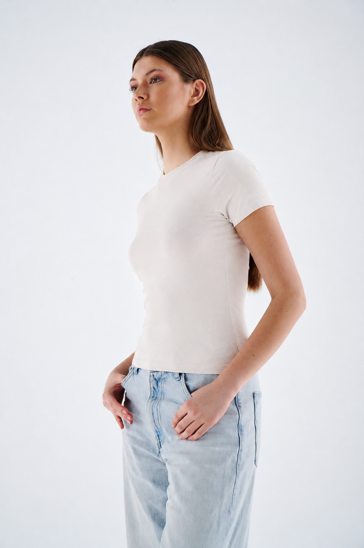 Damen T Shirt - Rundhalsausschnitt - Kurzarm figurbetont für Alltag Büro & Freizeit