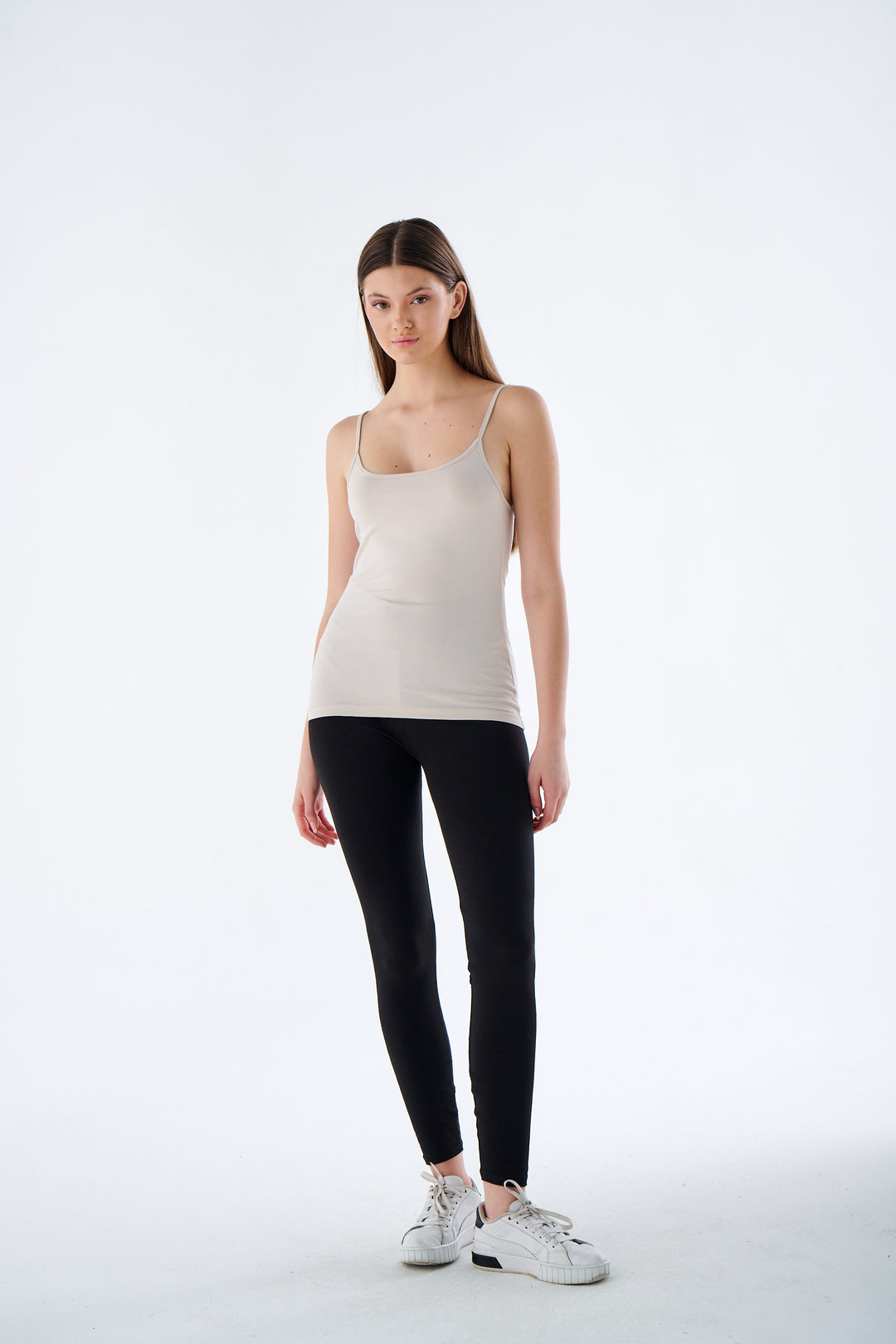 Damen Tanktop - Spaghettiträgern - Rundhals Figurbetont - Alltag Freizeit & Büro